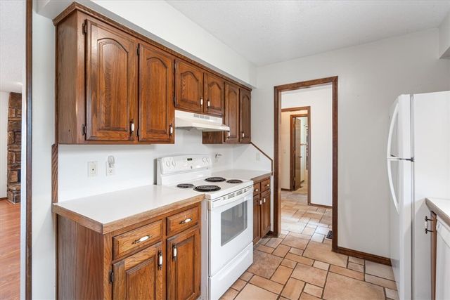 26 Mission Hills Lane, Holiday Island, AR 72631