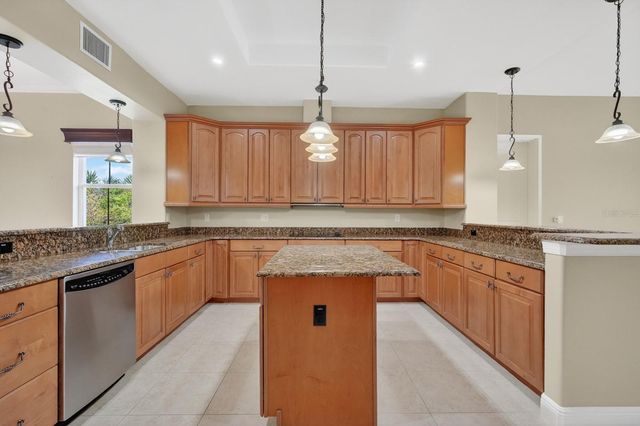 40 CASA BELLA CIRCLE 1102, Palm Coast, FL 32137