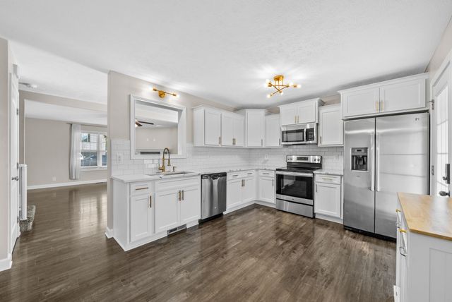 612 Fox Path Ln, Clarksville, TN 37040