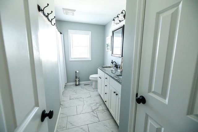 349 County St, Fall River, MA 02723