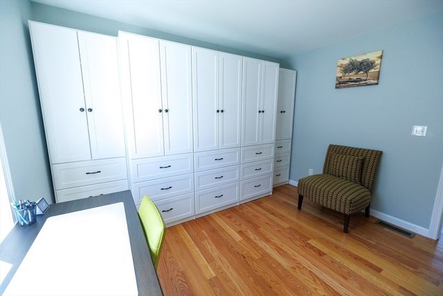 349 County St, Fall River, MA 02723