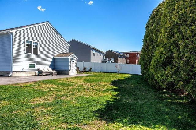 349 County St, Fall River, MA 02723