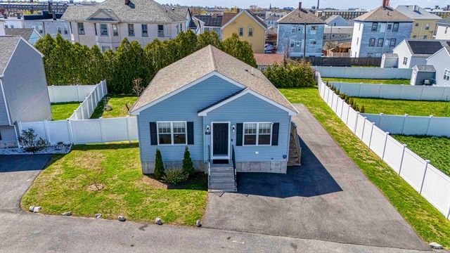349 County St, Fall River, MA 02723