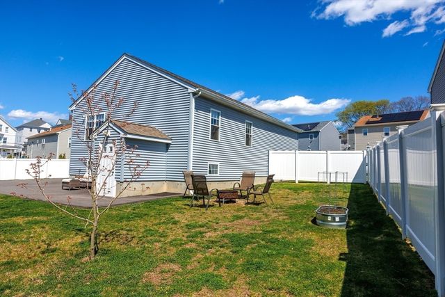 349 County St, Fall River, MA 02723