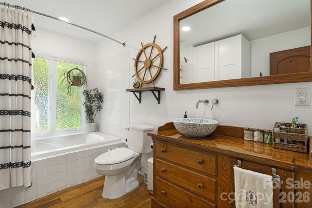 25 Pinewood Drive, Waynesville, NC 28786