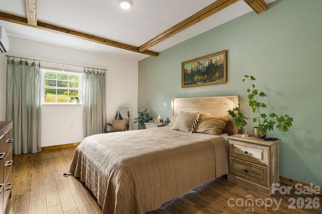 25 Pinewood Drive, Waynesville, NC 28786