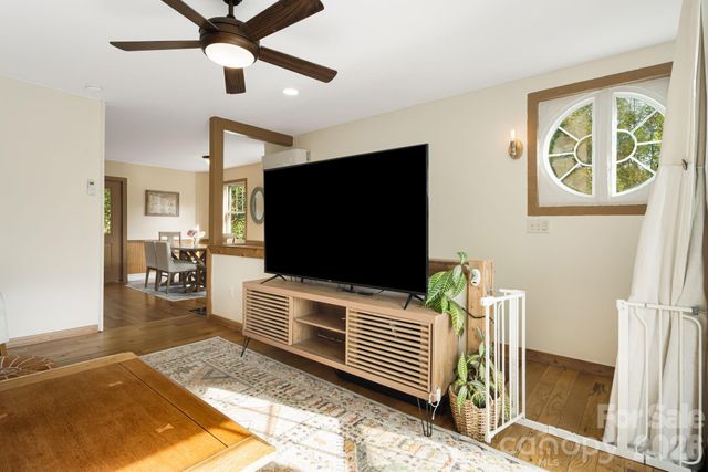 25 Pinewood Drive, Waynesville, NC 28786