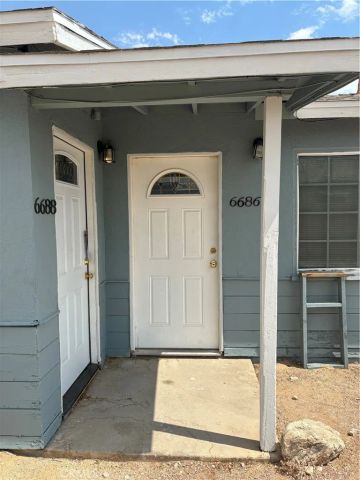 6688 Yucca, 29 Palms, CA 92277