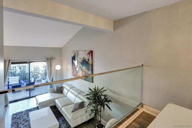 6786 Caminito Del Greco, San Diego, CA 92120