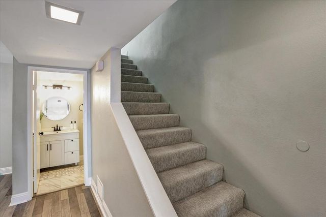 6786 Caminito Del Greco, San Diego, CA 92120