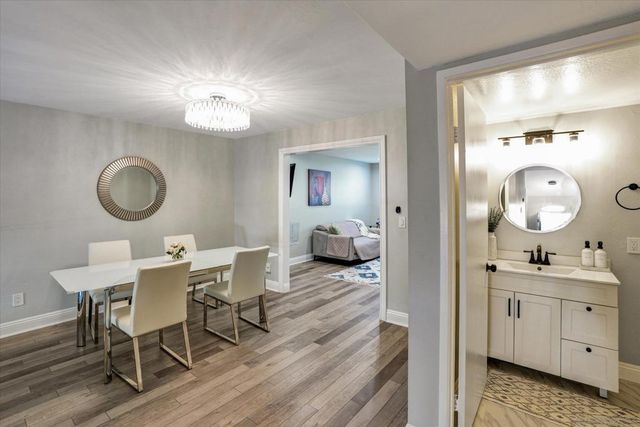 6786 Caminito Del Greco, San Diego, CA 92120