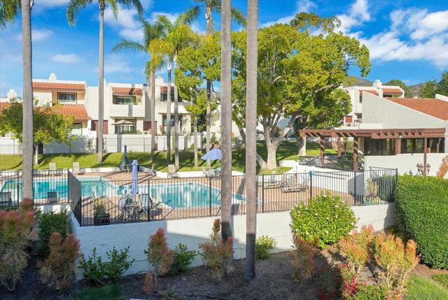 6786 Caminito Del Greco, San Diego, CA 92120