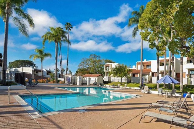 6786 Caminito Del Greco, San Diego, CA 92120