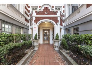 1811 Nw COUCH St 507, Portland, OR 97209