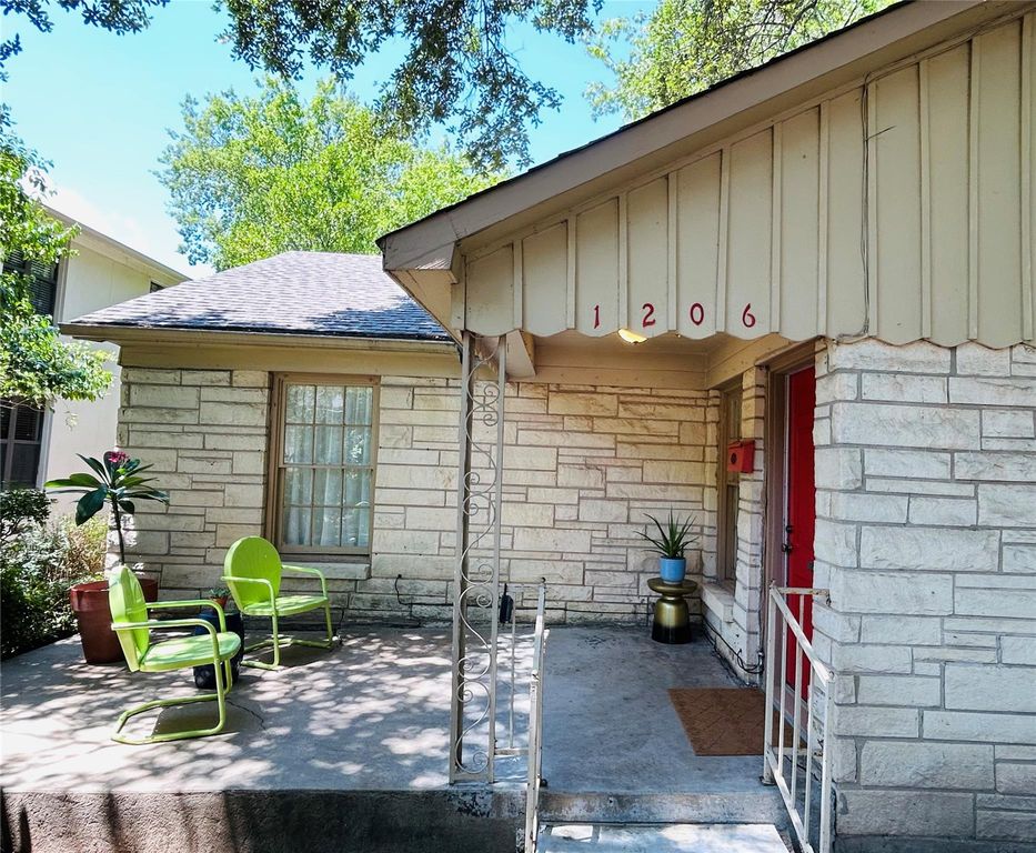 1206 Marshall LN, Austin, TX 78703