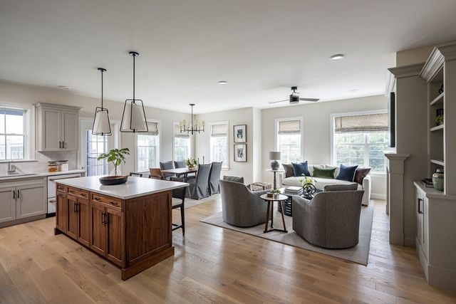 29 Hickory Bend Way 17-1, Plymouth, MA 02360