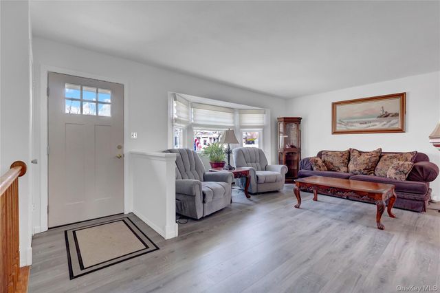 24 Milburn Road, Sound Beach, NY 11789