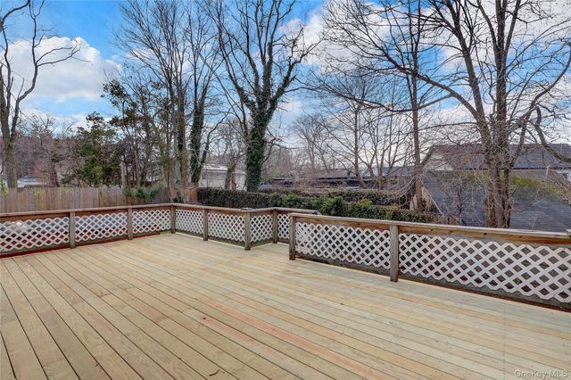 24 Milburn Road, Sound Beach, NY 11789