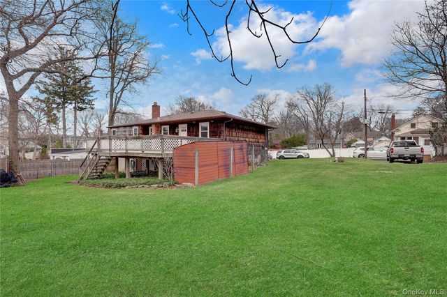 24 Milburn Road, Sound Beach, NY 11789