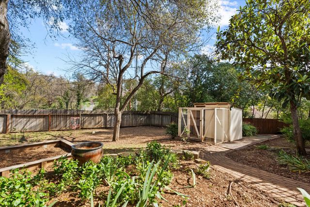 12755 Shockley Ct, Auburn, CA 95603