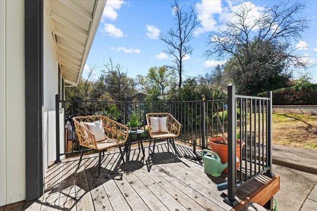 12755 Shockley Ct, Auburn, CA 95603
