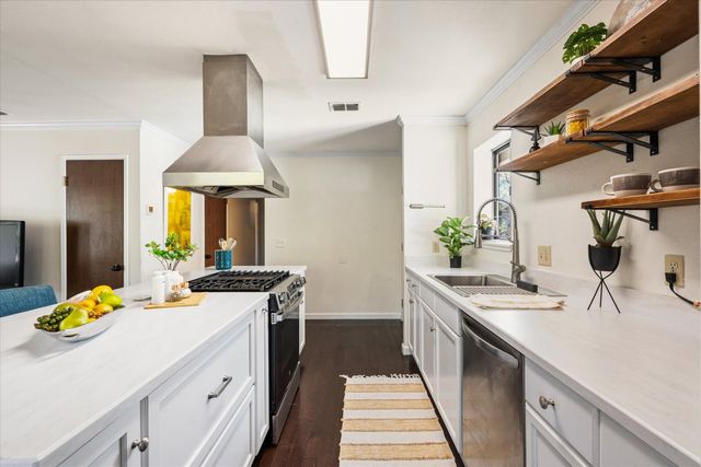 12755 Shockley Ct, Auburn, CA 95603