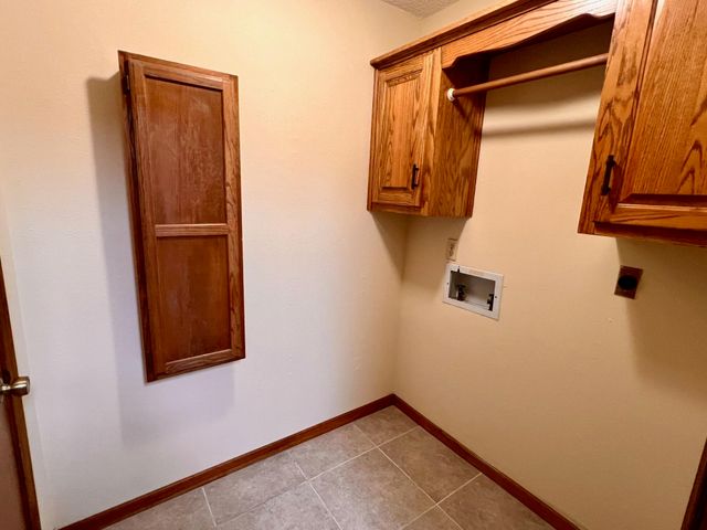 3749 N Pickwick Avenue, Springfield, MO 65803