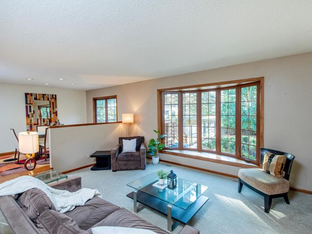 866 Cheri Lane, Mendota Heights, MN 55120