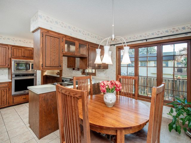 866 Cheri Lane, Mendota Heights, MN 55120