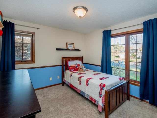 866 Cheri Lane, Mendota Heights, MN 55120