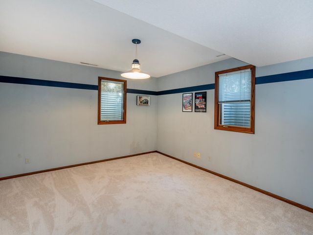 866 Cheri Lane, Mendota Heights, MN 55120