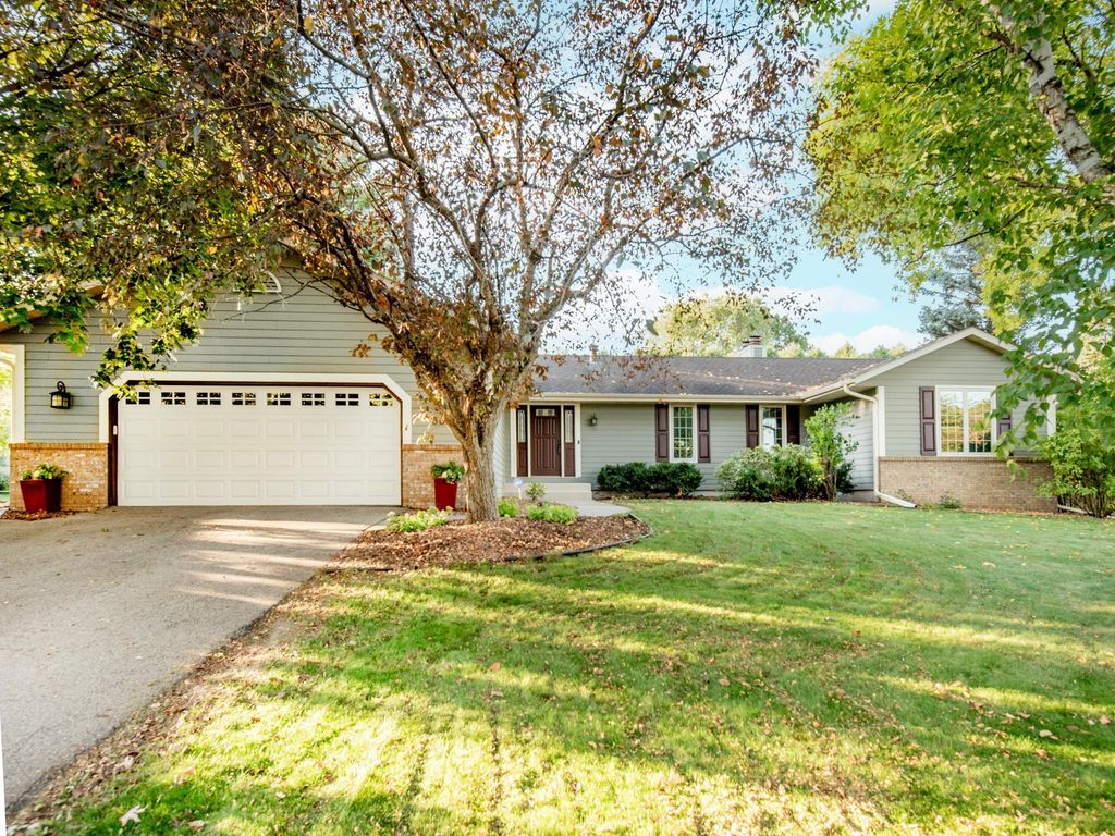 866 Cheri Lane, Mendota Heights, MN 55120