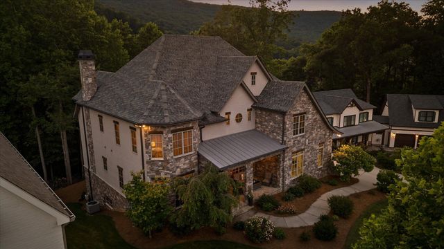 842 Dry Branch Court, Chattanooga, TN 37419