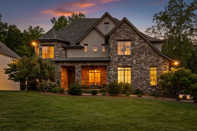 842 Dry Branch Court, Chattanooga, TN 37419