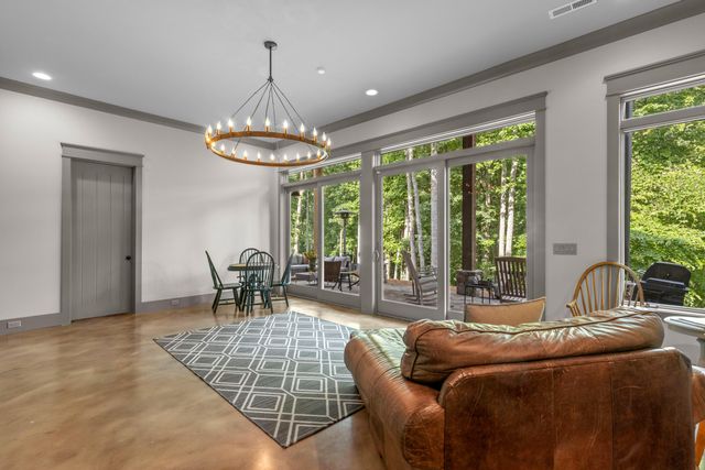 842 Dry Branch Court, Chattanooga, TN 37419