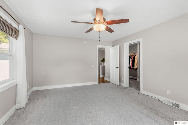 1047 Beaver Lake Boulevard, Plattsmouth, NE 68048