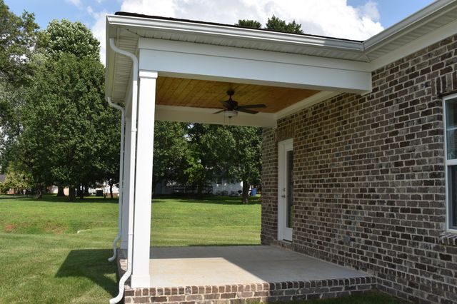 6161 Worthingtion Rd, Columbia, TN 38401