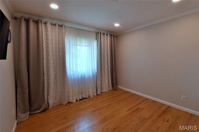 965 Orchard Lakes Drive, St Louis, MO 63146