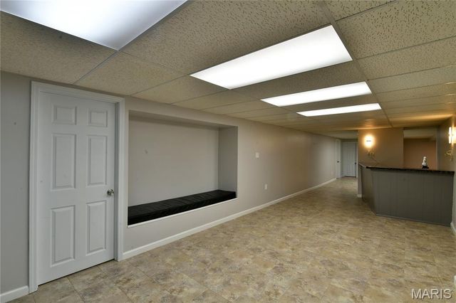 965 Orchard Lakes Drive, St Louis, MO 63146