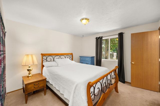 14517 E Broadway Ave, Spokane Valley, WA 99216