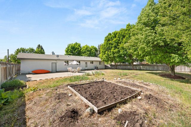 14517 E Broadway Ave, Spokane Valley, WA 99216