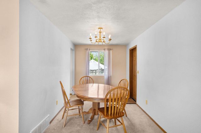 14517 E Broadway Ave, Spokane Valley, WA 99216