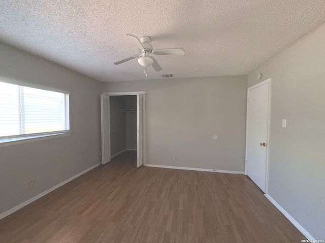 7423 CORIAN PARK DR, San Antonio, TX 78249