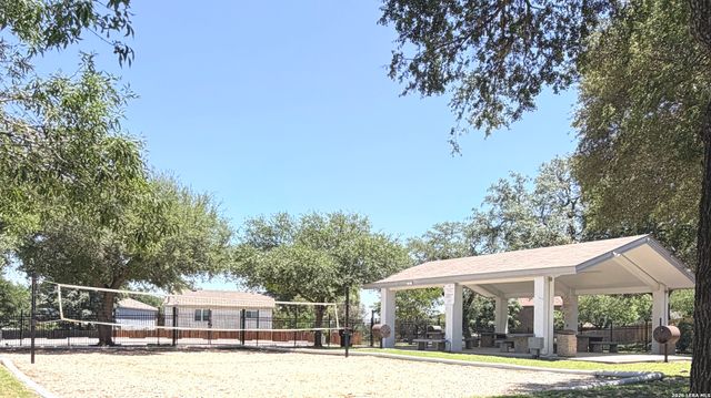 7423 CORIAN PARK DR, San Antonio, TX 78249