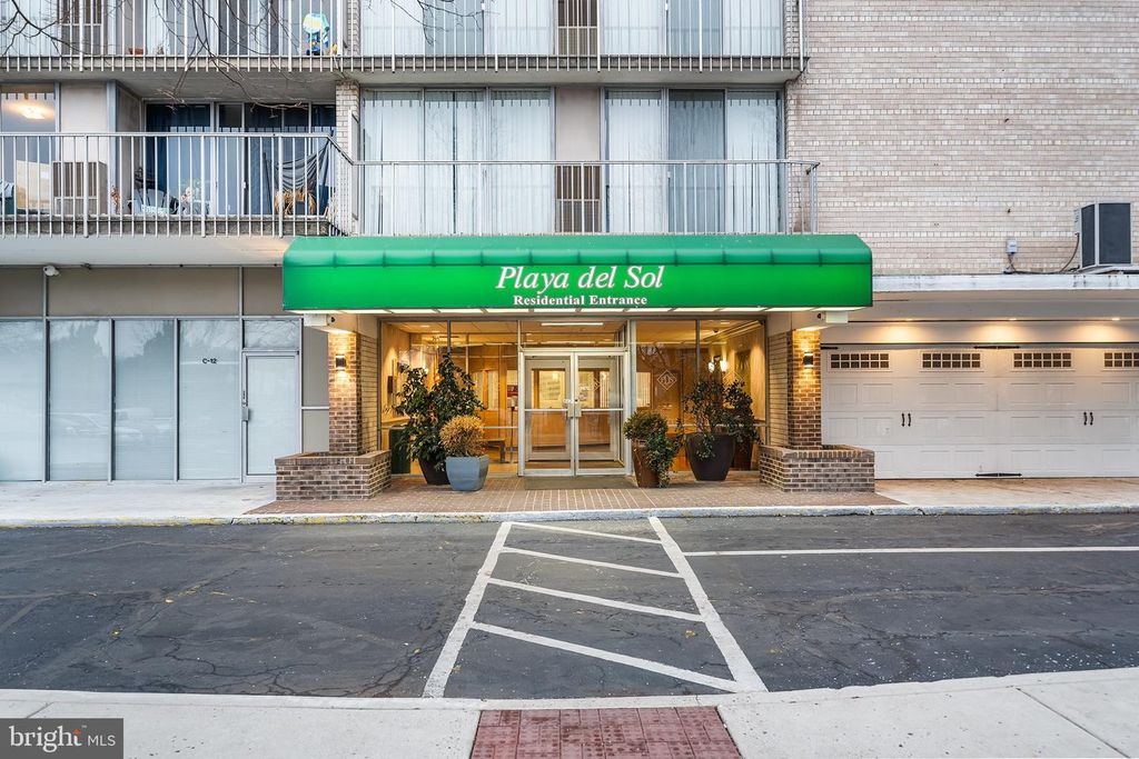 529 PLAYA DEL SOL, Cherry Hill, NJ 08002