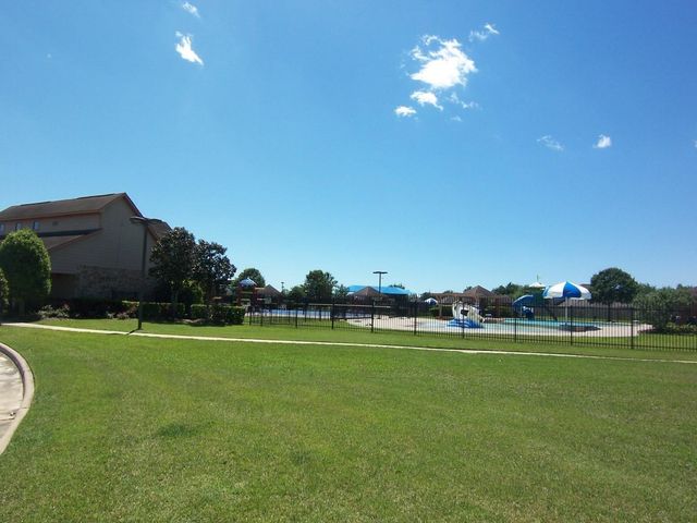 25910 N Lakefair Drive, Richmond, TX 77406