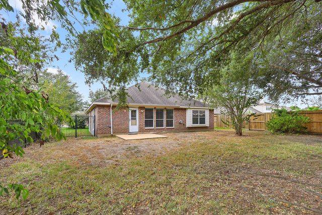 25910 N Lakefair Drive, Richmond, TX 77406