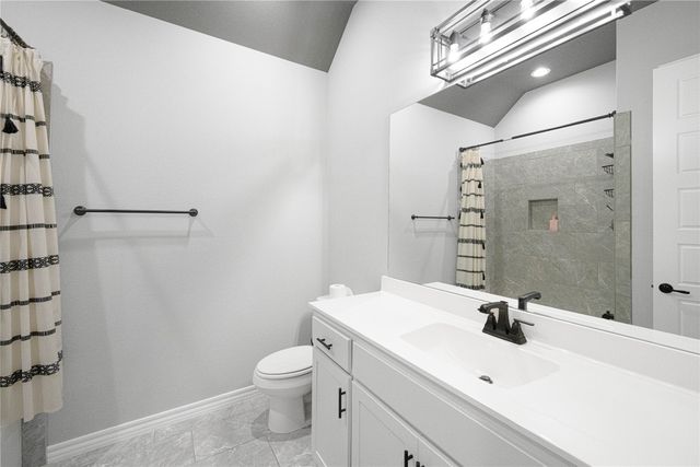 1024 Whisper Willows Drive, Fort Worth, TX 76052