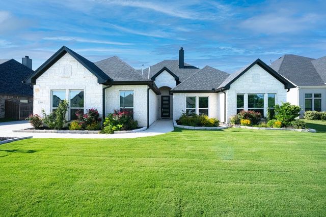 1024 Whisper Willows Drive, Fort Worth, TX 76052