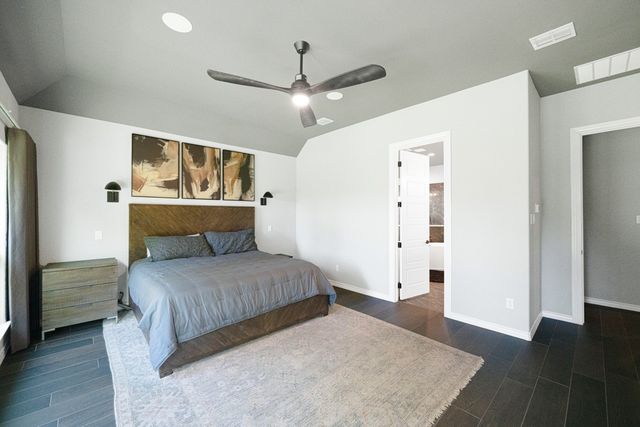 1024 Whisper Willows Drive, Fort Worth, TX 76052